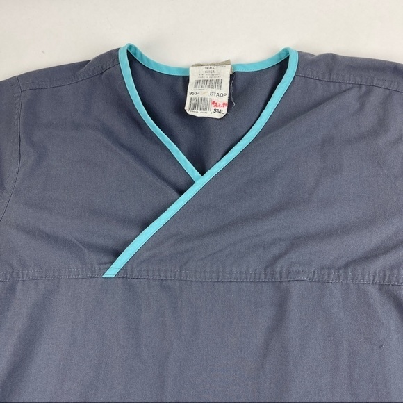 Urbane Scrub Top Womens Small Gray Pockets Vneck Short Sleeve - Picture 3 of 8
